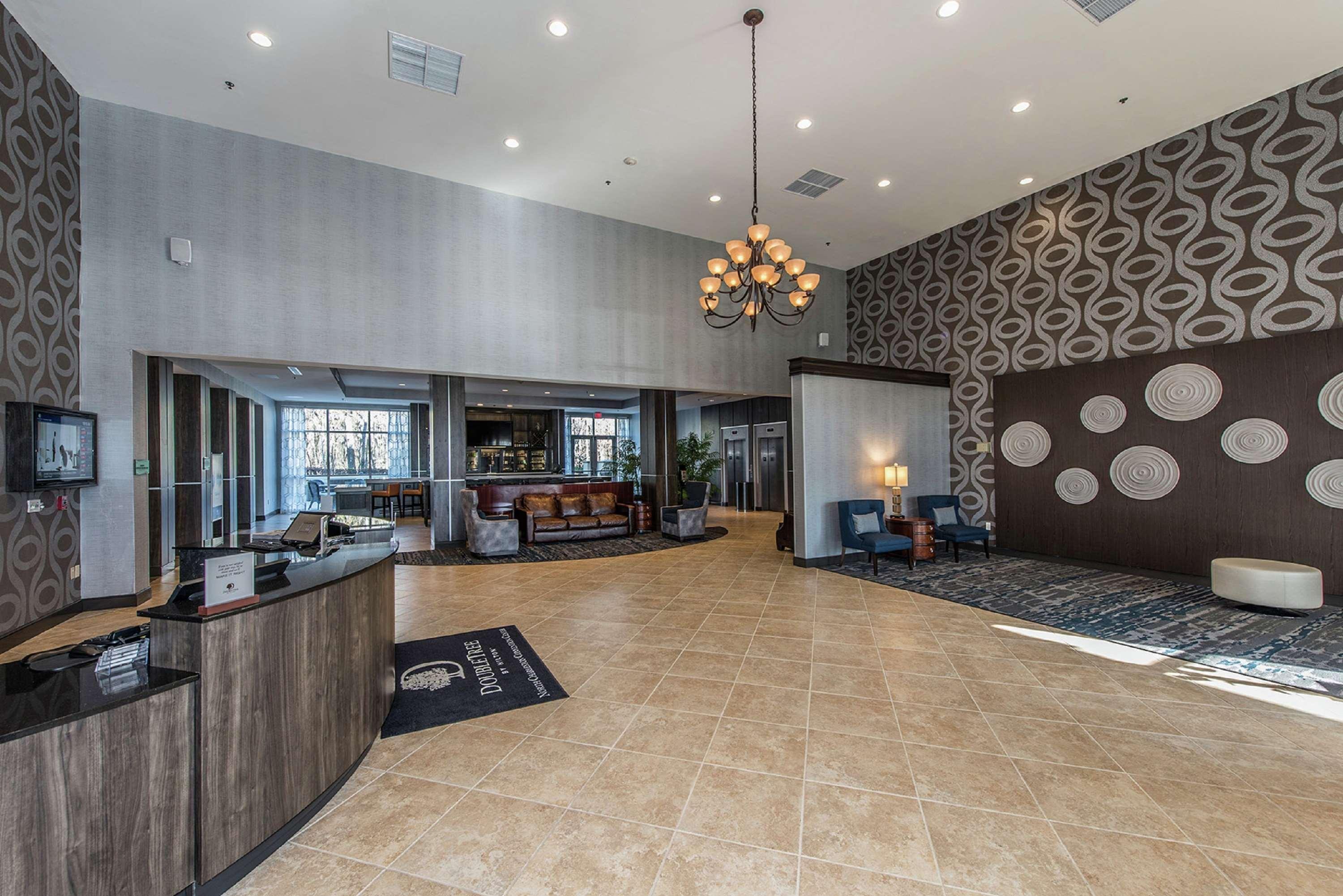 Отель Doubletree By Hilton North Charleston - Convention Center Экстерьер фото