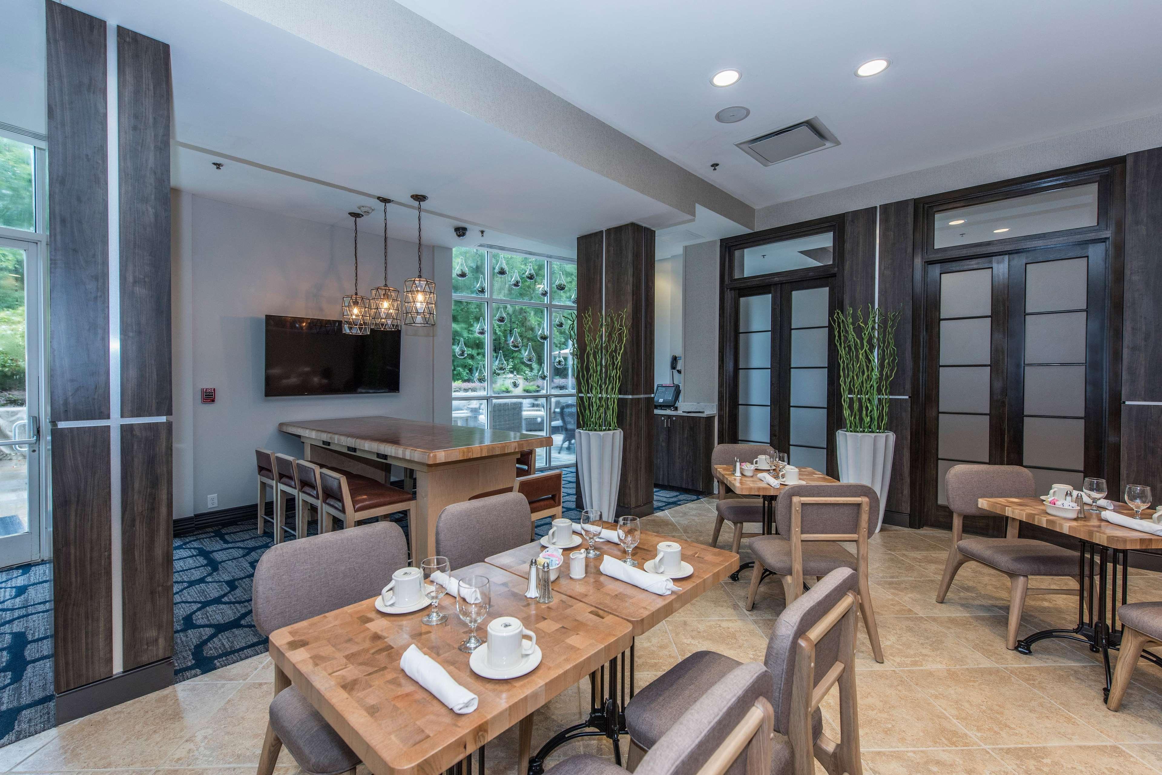 Отель Doubletree By Hilton North Charleston - Convention Center Экстерьер фото