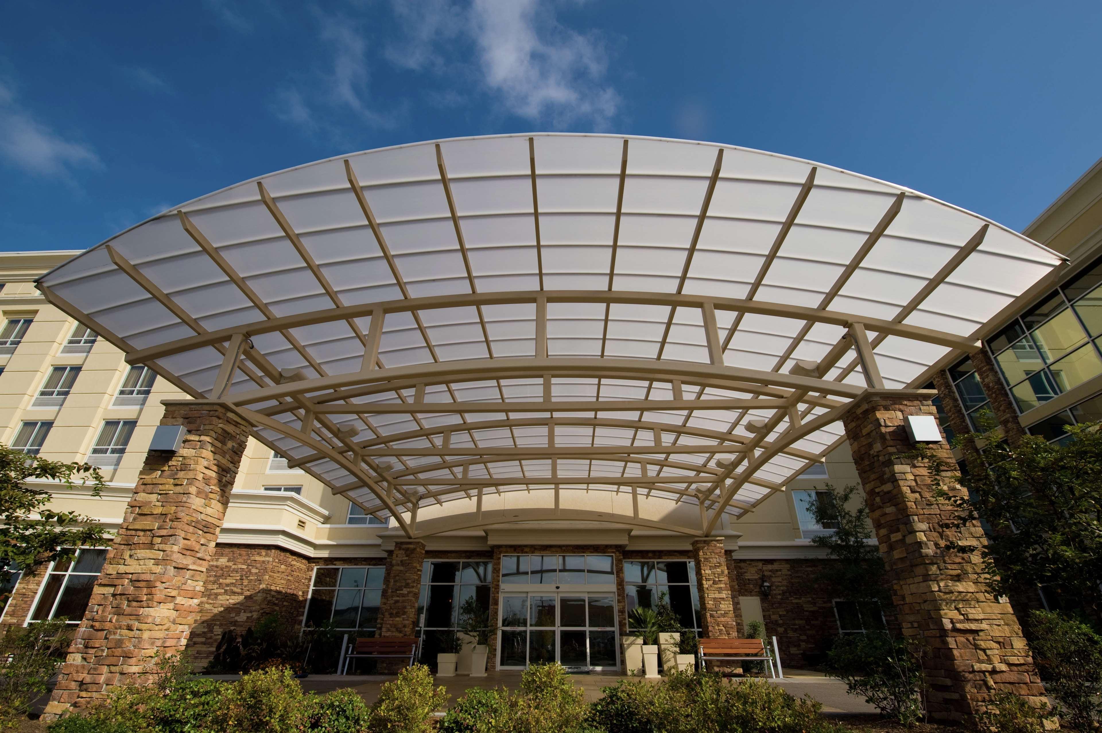Отель Doubletree By Hilton North Charleston - Convention Center Экстерьер фото