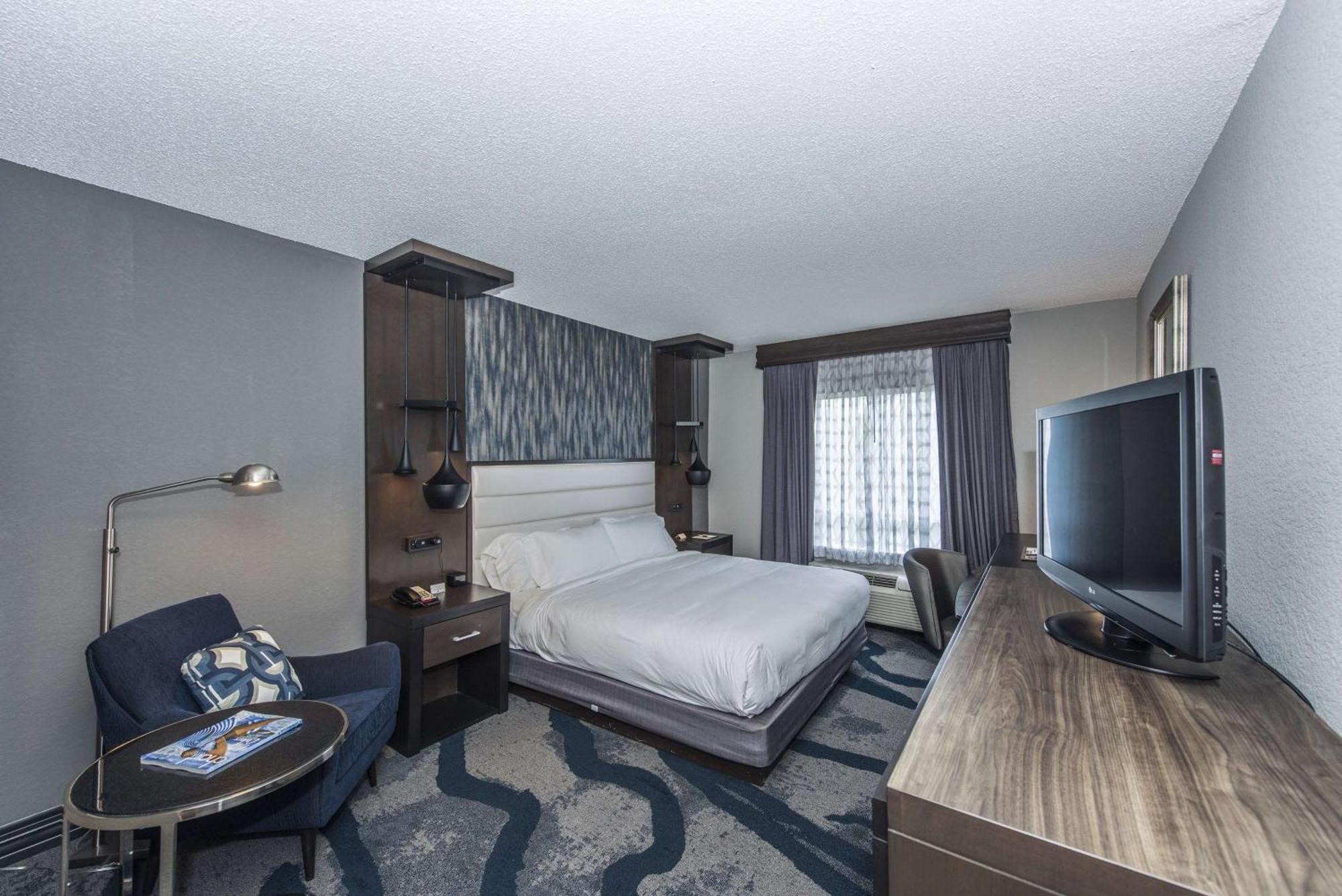 Отель Doubletree By Hilton North Charleston - Convention Center Экстерьер фото